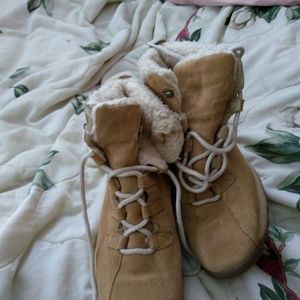 Dr Scholl's boots unworn